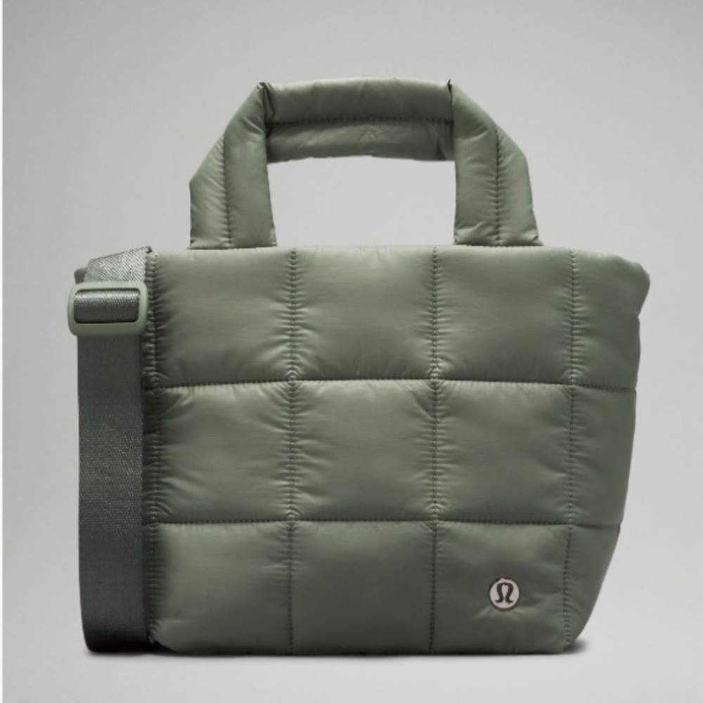 lululemon athletica Puffer Tote Bag in Sage Green